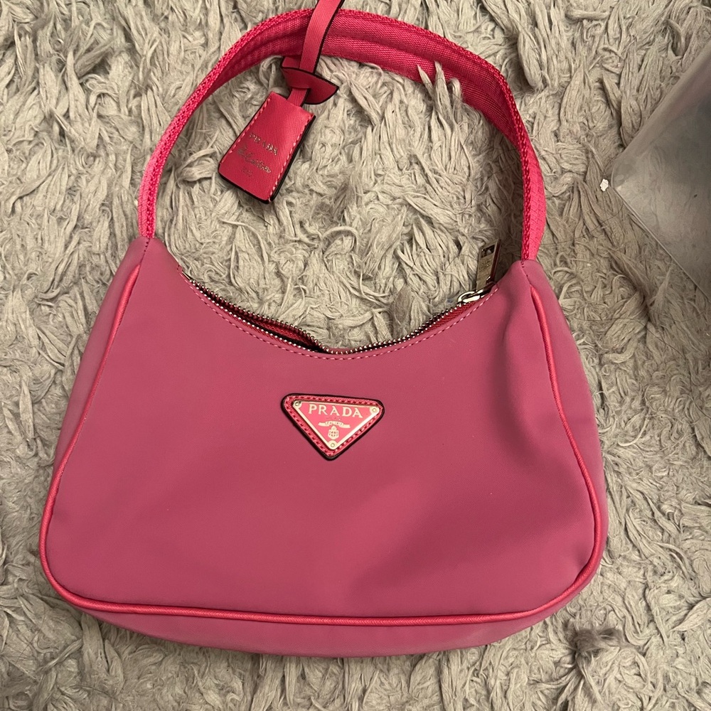 Fakeeeeeeeeeee Prada bag
